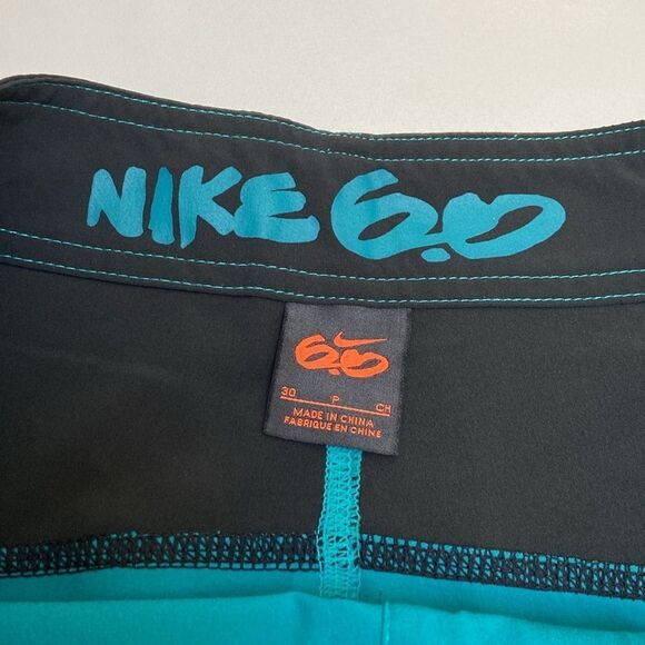 Nike Blue Board Shorts size 30 - Picture 4 of 10